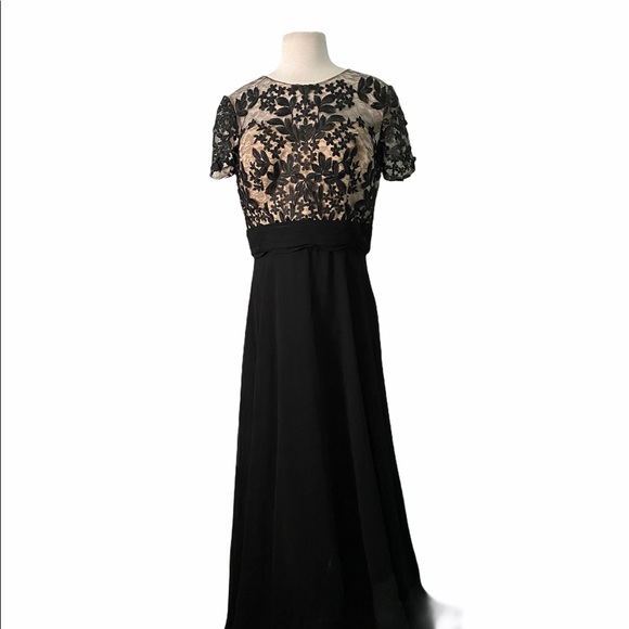 JS collection Embroidered A-line black gown - Picture 2 of 8